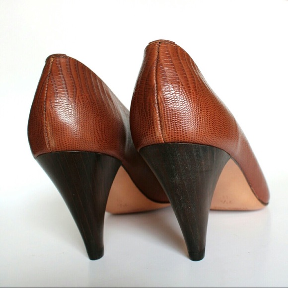 EUC Enrico Gerbi Brown Leather Pumps - Picture 6 of 7